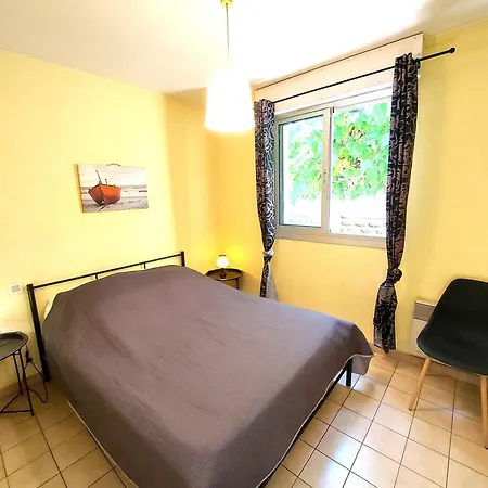 Soleil Catalan Ok Cheques Rdc Terrasse Privative 150m 4pers Wifi Parking Apartment Saint-Cyprien (Pyrenees-Orientales)